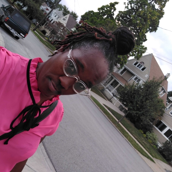 Meet your Posher, Zelma - Picture 5 of 5